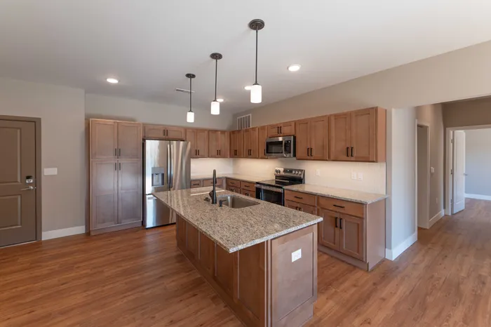 Township-28-Apartments-Springfield-Missouri-Building-H-Premium-Three-Bed-C-Kitchen