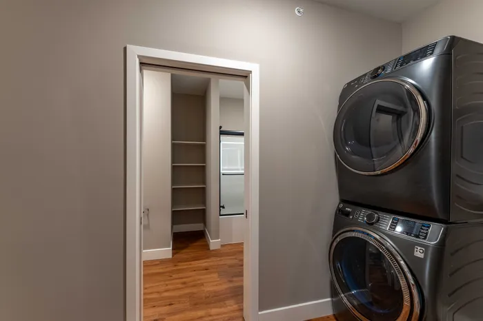 Township-28-Apartments-Springfield-Missouri-Building-H-Premium-Three-Bed-C-Washer-And-Dryer