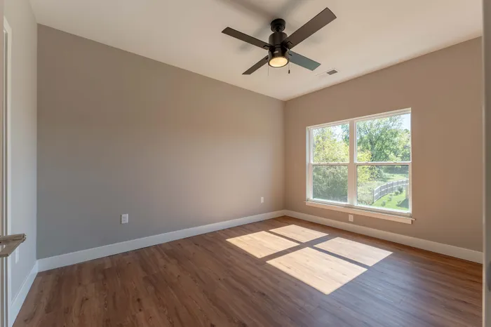 Township-28-Apartments-Springfield-Missouri-Building-H-Premium-Three-Bed-C-Second-Bedroom