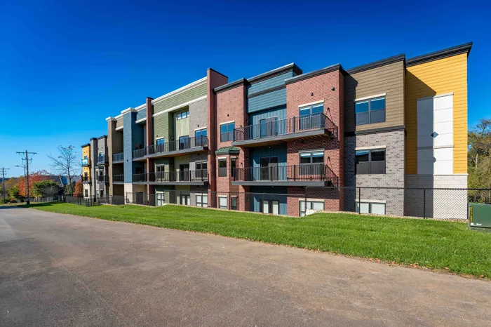 Township-28-Apartments-Springfield-Missouri-Building-H-Exterior-Back-Of-Building