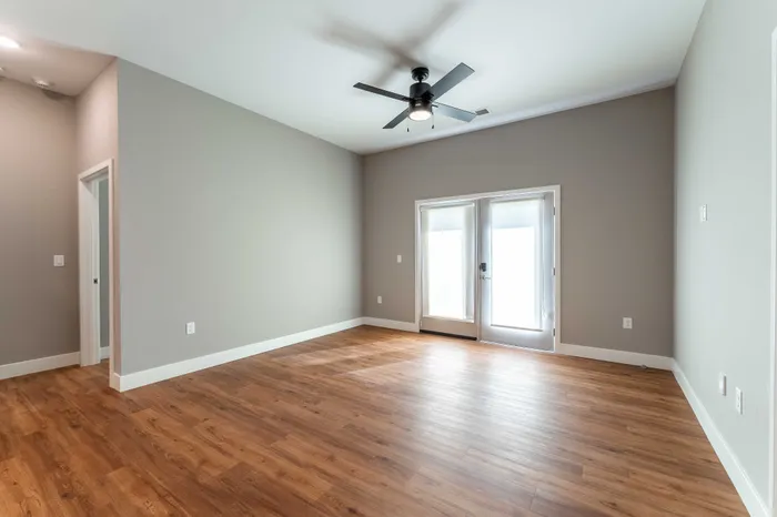 Township-28-Apartments-Springfield-Missouri-Building-H-Premium-Two-Bed-ADA-Unit-Living-Room