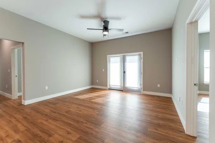 Township-28-Apartments-Springfield-Missouri-Building-H-Premium-Three-Bed-ADA-Unit-Living-Room