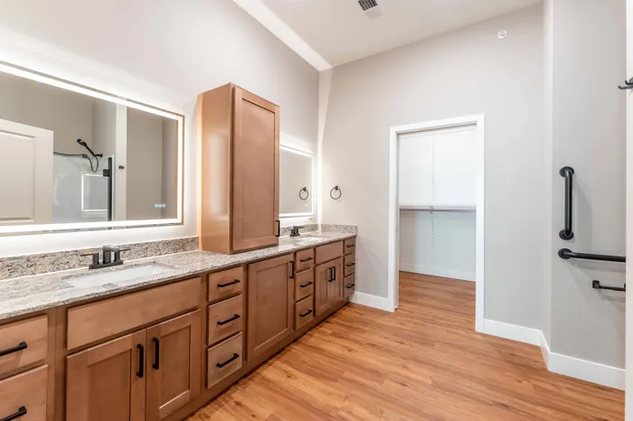 Township-28-Apartments-Springfield-Missouri-Building-H-Premium-Three-Bed-ADA-Unit-Primary-Bathroom-Dual-Vanity