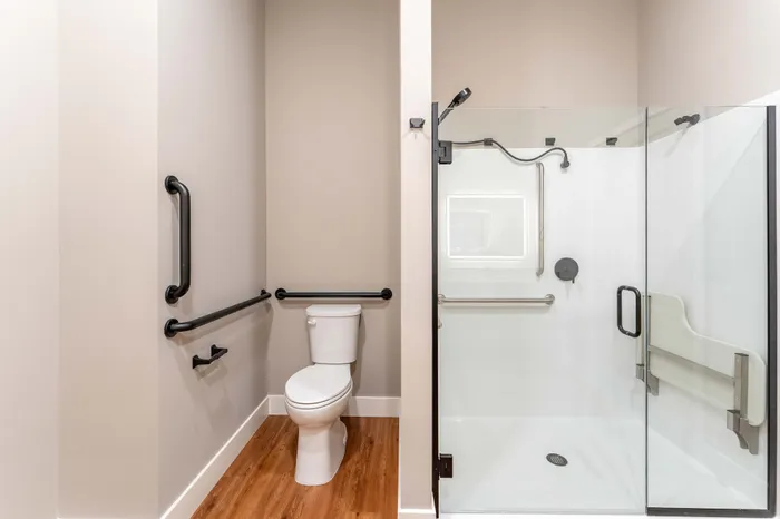 Township-28-Apartments-Springfield-Missouri-Building-H-Premium-Three-Bed-ADA-Unit-Primary-Bathroom
