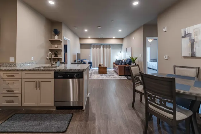 Veranda-Vistas-Apartments-Springfield-Missouri-Furnished-Two-Bedroom-Kitchen-To-Living-Room