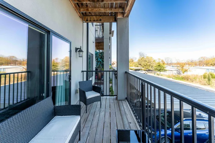 Veranda-Vistas-Apartments-Springfield-Missouri-Furnished-Two-Bedroom-Patio-View