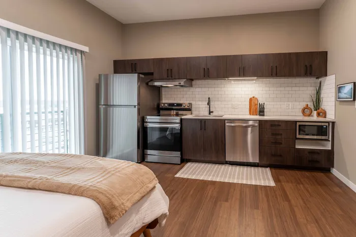 Heritage-Luxury-Apartments-Springfield-Missouri-Furnished-Micro-Studio-509-Kitchen