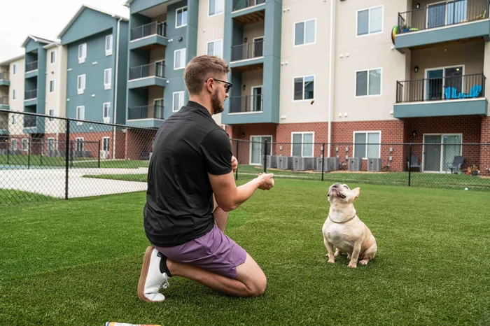 Crescent-Falls-Apartments-Joplin-Missouri-E-44th-St-Pet-Friendly-Dog-Park
