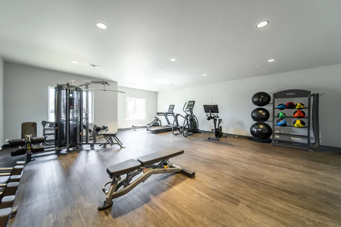 Crescent-Falls-Apartments-Joplin-Missouri-E-44th-St-Fitness-Center