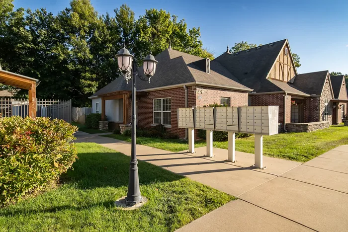 Martin-Riley-Apartment-Homes-East-Springfield-Missouri-Off-I-65-Mailboxes