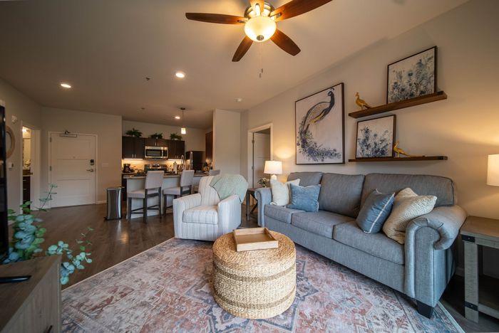 Union-Mill-Apartments-Wichita-Kansas-N-Broadmoor-Ave-Furnished-Living-Room