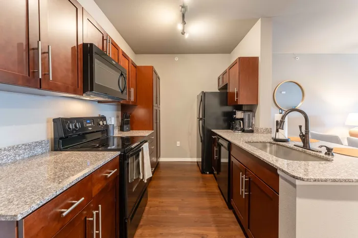 Verandas-Apartments-Springfield-Missouri-South-Campbell-Ave-Furnished-Kitchen