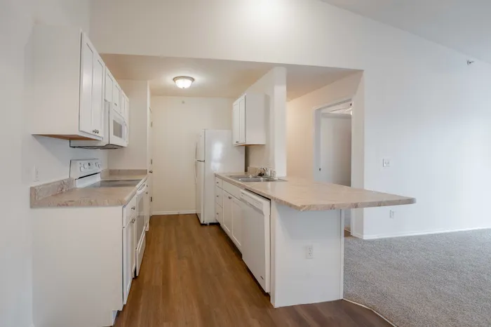 Battlefield-Park-Apartments-Springfield-Missouri-Two-Bedroom-Kitchen