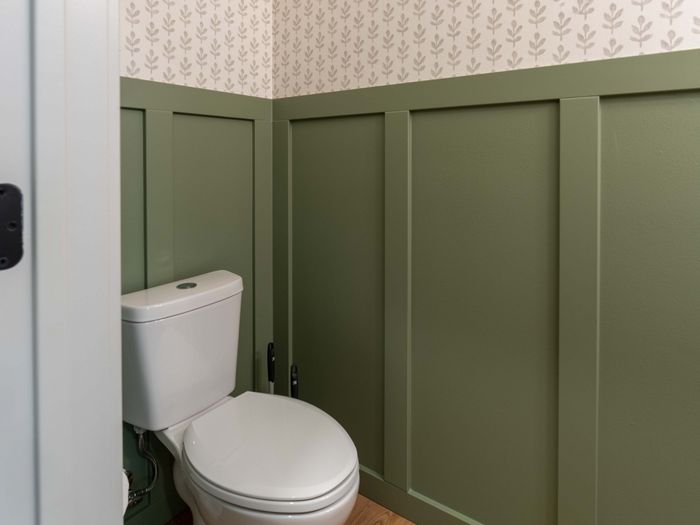 Owen-Silos-South-Springfield-Missouri-Furnished-Homes-The-Hudson-5773-Three-Bedroom-Half-Bathroom