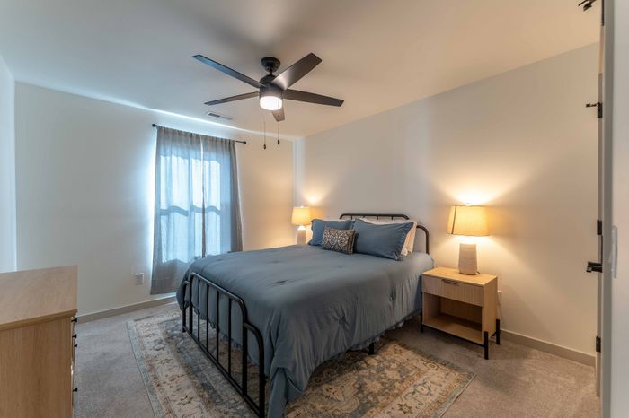 Owen-Silos-South-Springfield-Missouri-Furnished-Homes-The-Hudson-5773-Three-Bedroom-Secondary-Bedroom