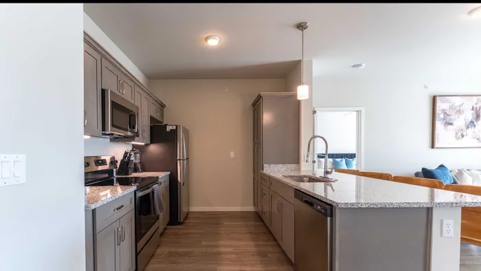 Monarch-Apartments-Springfield-Missouri-Furnished-Two-Bed-Apartment-Kitchen