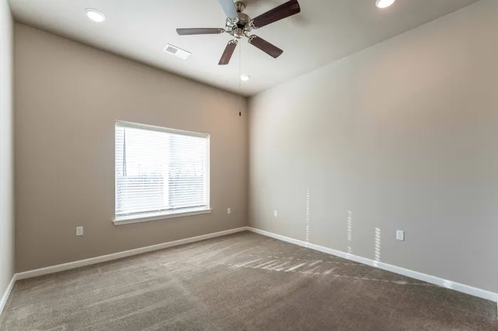 Coryell-Commons-Heights-Apartments-For-Rent-South-Springfield-Missouri-One-Bed-Unit-408-Bedroom