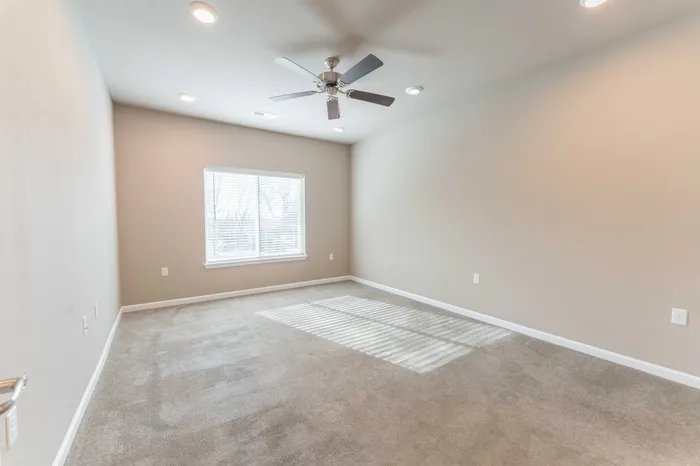 Coryell-Commons-Heights-Apartments-For-Rent-South-Springfield-Missouri-Two-Bed-Unit-104-Primary-Bedroom