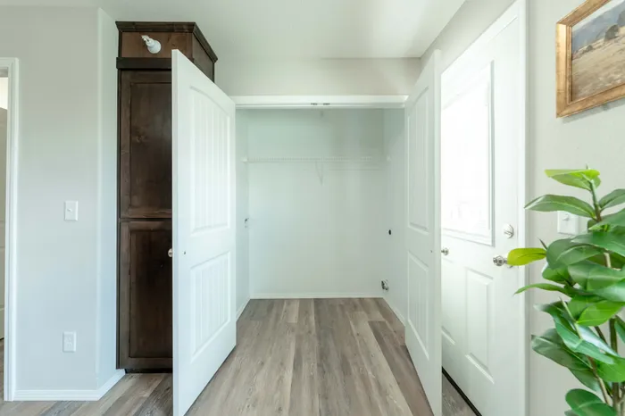 Oakwood-Heights-Townhomes-Republic-Missouri-Furnished-Two-Bed-Townhome-Washer-Dryer-Connections