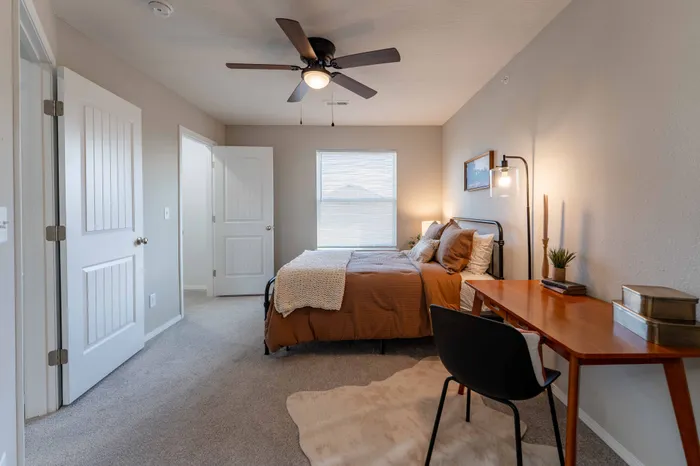 Oakwood-Heights-Townhomes-Republic-Missouri-Furnished-Two-Bed-Townhome-Primary-Bedroom-Closet-Door