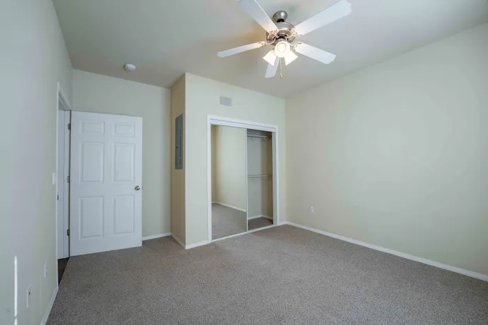 Coryell-Courts-Apartments-North-Springfield-Missouri-Two-Bedroom-Michelle-Phase-1-Secondary-Bedroom-Closet