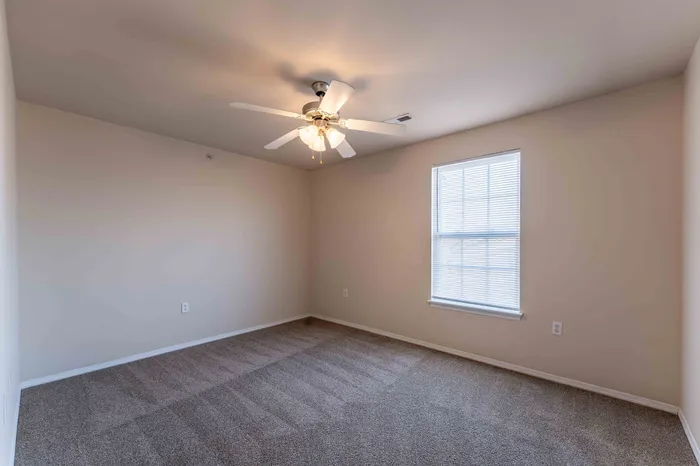 Coryell-Crossing-Apartments-For-Rent-Springfield-Missouri-Three-Bedroom-Second-Bedroom
