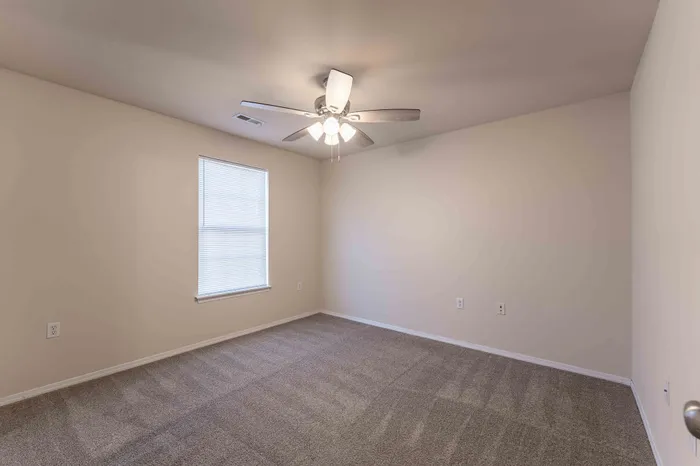 Coryell-Crossing-Apartments-For-Rent-Springfield-Missouri-Three-Bedroom-Third-Bedroom