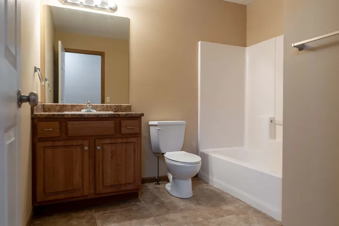 Oakwood-Heights-Townhomes-For-Rent-Republic-Missouri-Phase-1-One-Bedroom-Bathroom