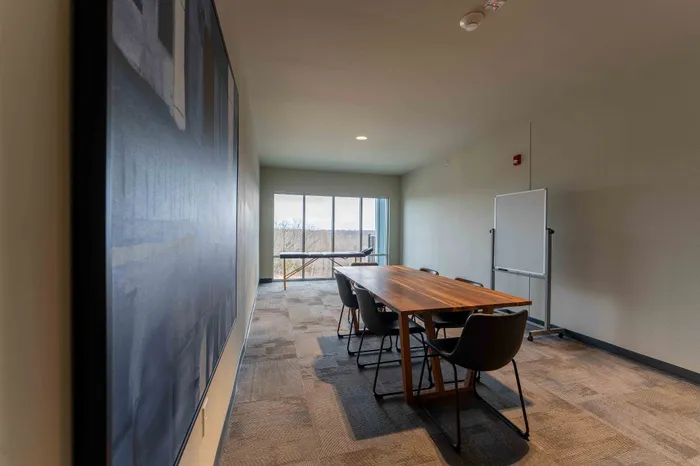 Crescent-Falls-Apartments-Joplin-Missouri-Amenities-Study-Room