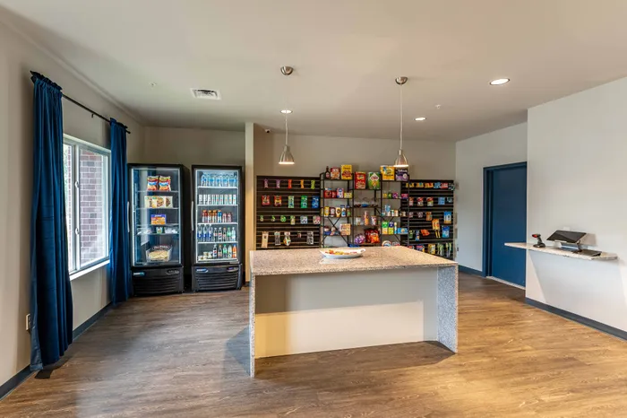 Crescent-Falls-Apartments-For-Rent-Joplin-Missouri-Amenities-Bodega