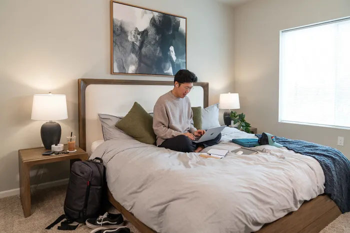 Crescent-Falls-Apartments-Joplin-Missouri-Work-From-Home-Internet-Amenity