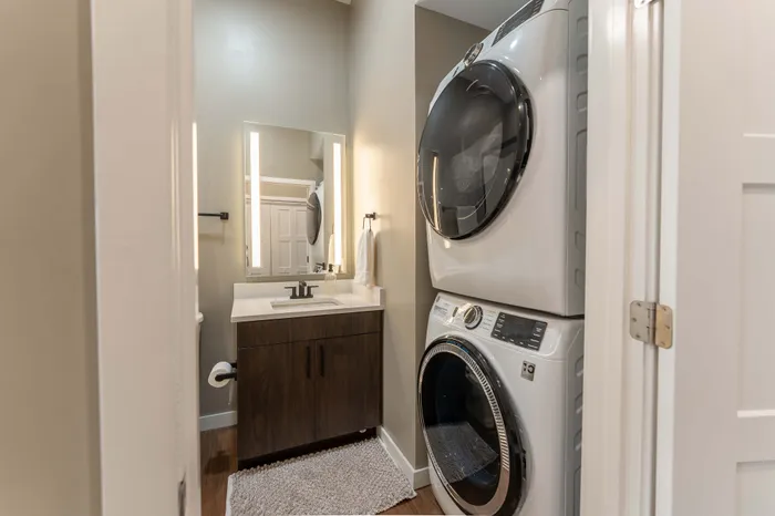 Heritage-Apartments-For-Rent-Springfield-Missouri-Furnished-Micro-Studio-Unit-405-Washer-And-Dryer