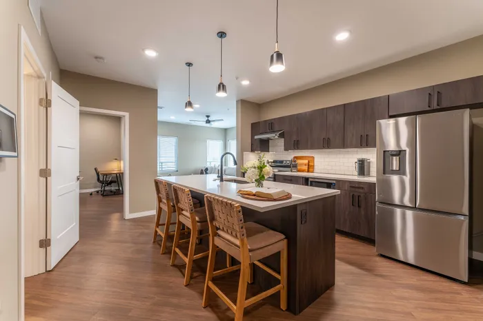 Heritage-Apartments-For-Rent-Springfield-Missouri-Furnished-Two-Bedroom-Unit-401-Ktichen-Entrance-View