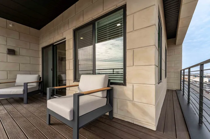 Heritage-Apartments-For-Rent-Springfield-Missouri-Furnished-Two-Bedroom-Unit-401-Patio
