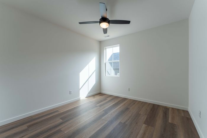 Owen-Silos-Subdivision-Luxury-Homes-South-Springfield-Missouri-Two-Bedroom-Rue-Unit-5683-Secondary-Bedroom