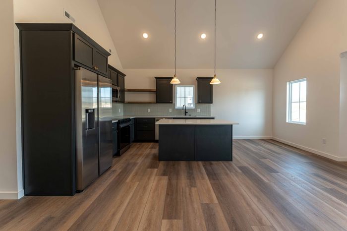 Owen-Silos-Subdivision-Luxury-Homes-South-Springfield-Missouri-Two-Bedroom-Anderson-Unit-5709-Kitchen-And-Dining