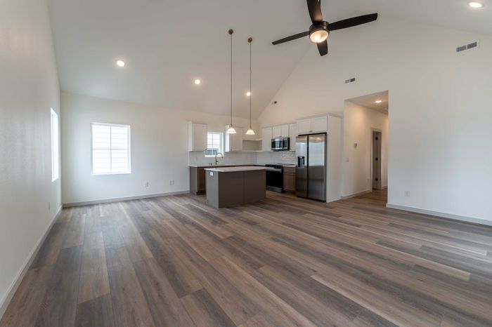 Owen-Silos-Subdivision-Luxury-Homes-South-Springfield-Missouri-Two-Bedroom-Sable-Unit-5717-Living-Space-To-Kitchen-Open-Layout