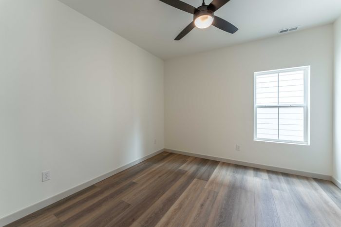 Owen-Silos-Subdivision-Luxury-Homes-South-Springfield-Missouri-Two-Bedroom-Sable-Unit-5717-Secondary-Bedroom