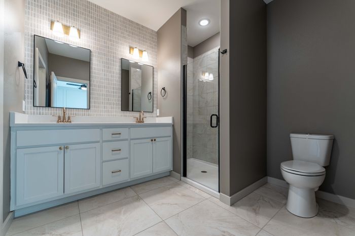 Owen-Silos-Subdivision-Luxury-Homes-South-Springfield-Missouri-Two-Bedroom-Sable-Unit-5717-Primary-Bathroom