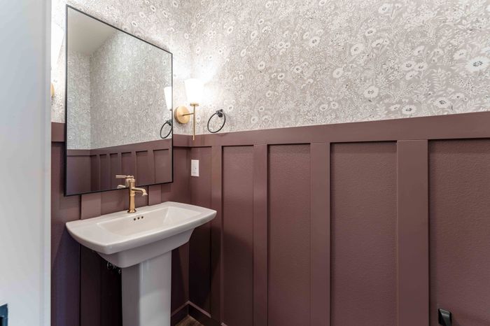 Owen-Silos-Subdivision-Luxury-Homes-South-Springfield-Missouri-Three-Bedroom-Glasford-Unit-5758-First-Floor-Half-Bathroom-Sink