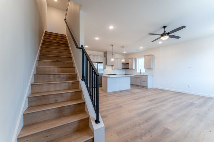Owen-Silos-Subdivision-Luxury-Homes-South-Springfield-Missouri-Four-Bedroom-Cambridge-Unit-5765-Living-Room-And-Staircase