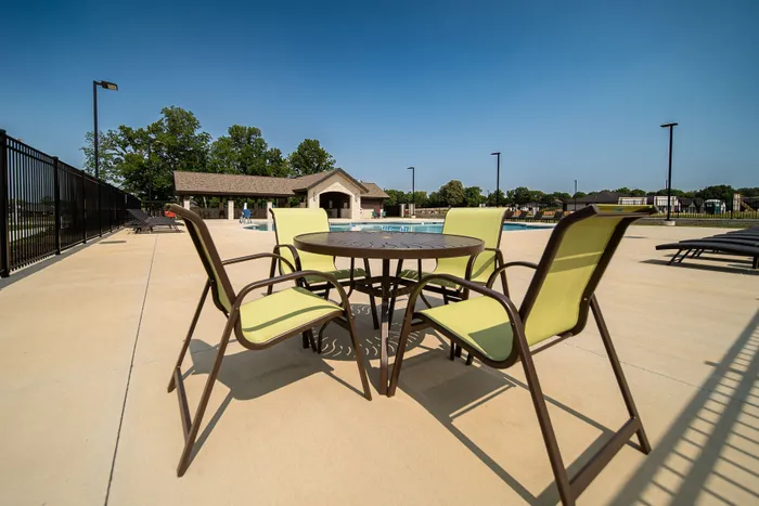 Villas-At-Anthony-Park-55-Plus-Community-South-Springfield-Missouri-Homes-Amenities-Poolside-Table