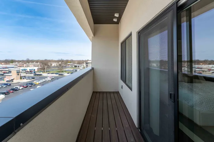 Heritage-Apartments-For-Rent-Springfield-Missouri-Furnished-Studio-Unit-515-Private-Balcony