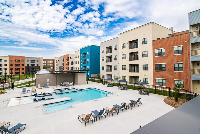 Union-Mill-Apartments-Wichita-Kansas-N-Broadmoor-Ave-Heated-Saltwater-Pool