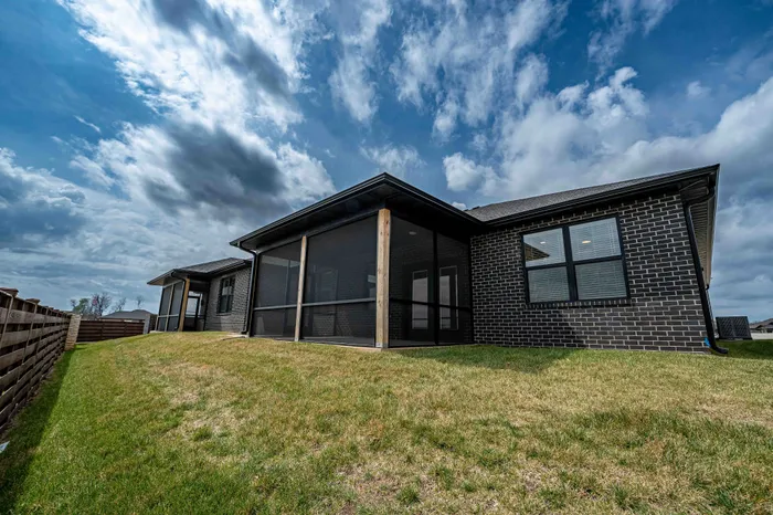 Villas-At-Anthony-Park-55-Plus-Community-South-Springfield-Missouri-Two-Bedroom-A-Unit-101B-Fenced-In-Backyard-With-Patio