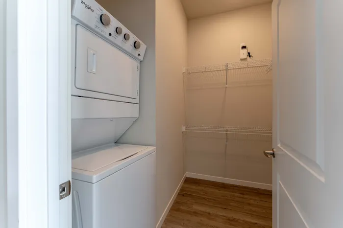 Monarch-Apartments-Springfield-Missouri-Micro-Studio-Washer-Dryer-Closet