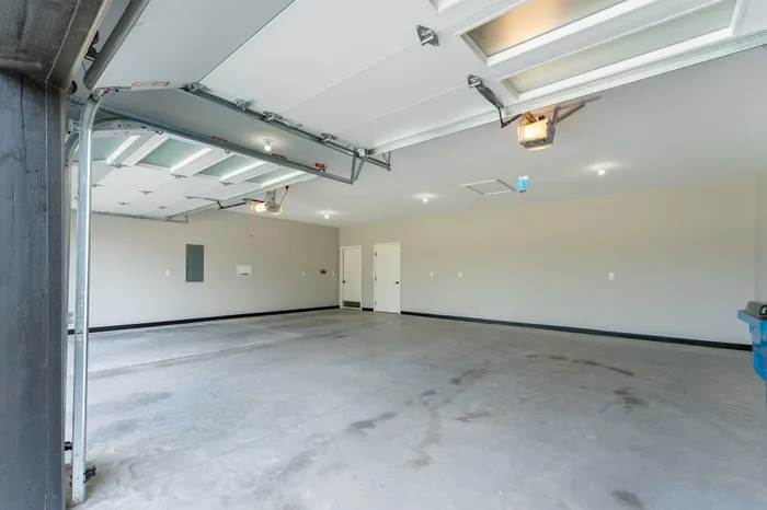 Villas-At-Anthony-Park-55-Plus-South-Springfield-Missouri-Three-Bedroom-Home-Garage