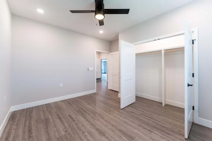 Villas-At-Anthony-Park-55-Plus-South-Springfield-Missouri-Three-Bedroom-Home-Second-Bedroom-Closet