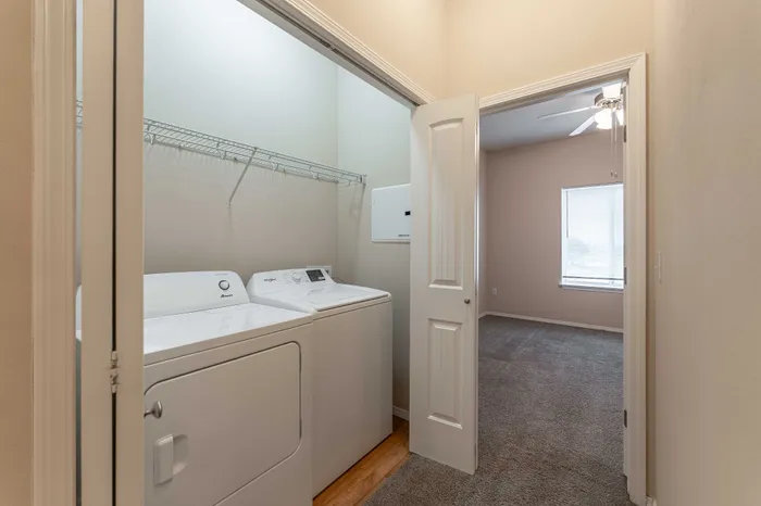 The-Abbey-Apartments-Springfield-Missouri-Three-Bedroom-Deluxe-In-Unit-Laundry