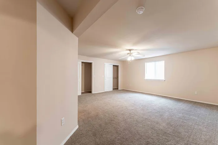 The-Abbey-Apartments-Springfield-Missouri-Three-Bedroom-Premium-Primary-Bedroom-Entrance